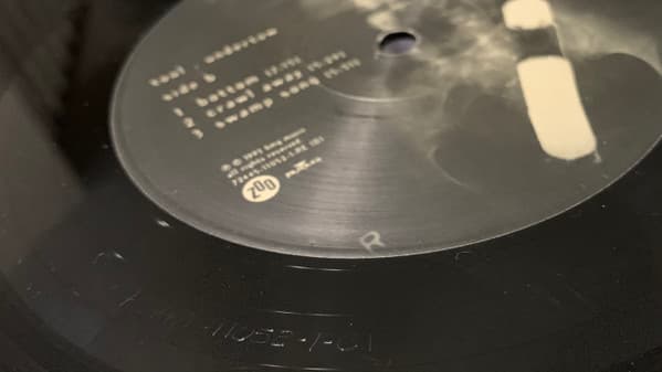 TOOL – UNDERTOW