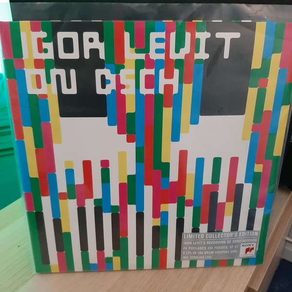 LEVIT, IGOR – LEVIT, IGOR – ON DSCH - PART 1: SHOS...